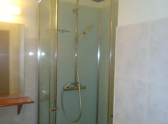 Logis Du Champ De Foire Отель